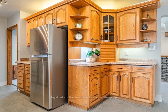 Photo 9 of 142 Mackay Crescent, Waterloo — HOMEH