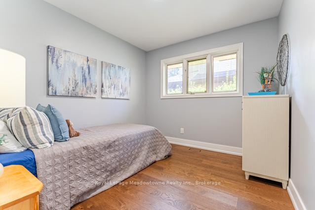 Photo 20 of 142 Mackay Crescent, Waterloo — HOMEH