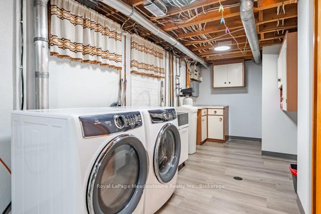 Photo 33 of 142 Mackay Crescent, Waterloo — HOMEH