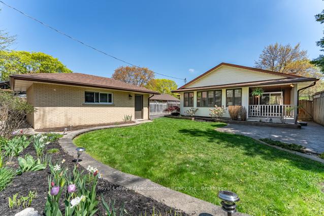 Photo 40 of 142 Mackay Crescent, Waterloo — HOMEH