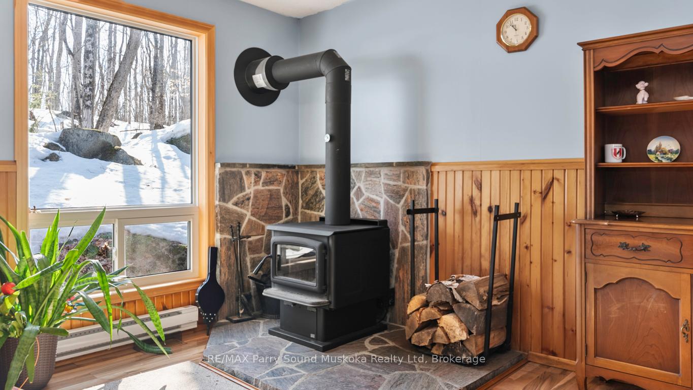 Photo 8 of 1127 124 Highway, Whitestone, Hagerman — HOMEH