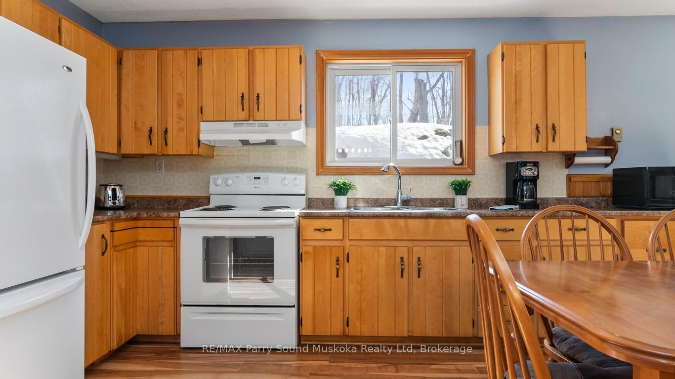 Photo 12 of 1127 124 Highway, Whitestone, Hagerman — HOMEH