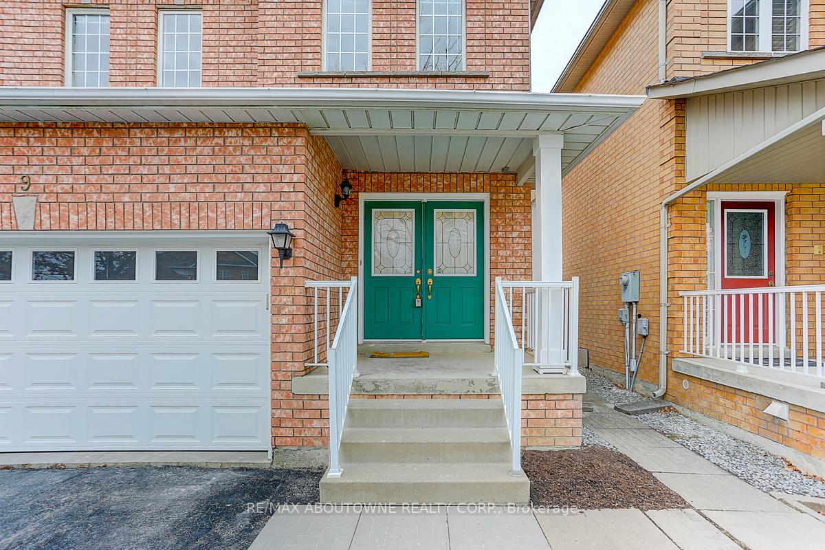 Photo 2 of Unit Bsmt, 9 Belwood Boulevard, Vaughan, Patterson — HOMEH