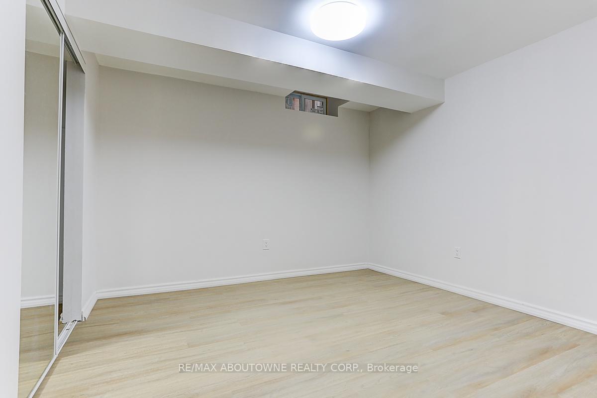 Photo 6 of Unit Bsmt, 9 Belwood Boulevard, Vaughan, Patterson — HOMEH