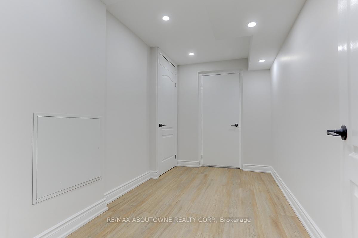 Photo 8 of Unit Bsmt, 9 Belwood Boulevard, Vaughan, Patterson — HOMEH