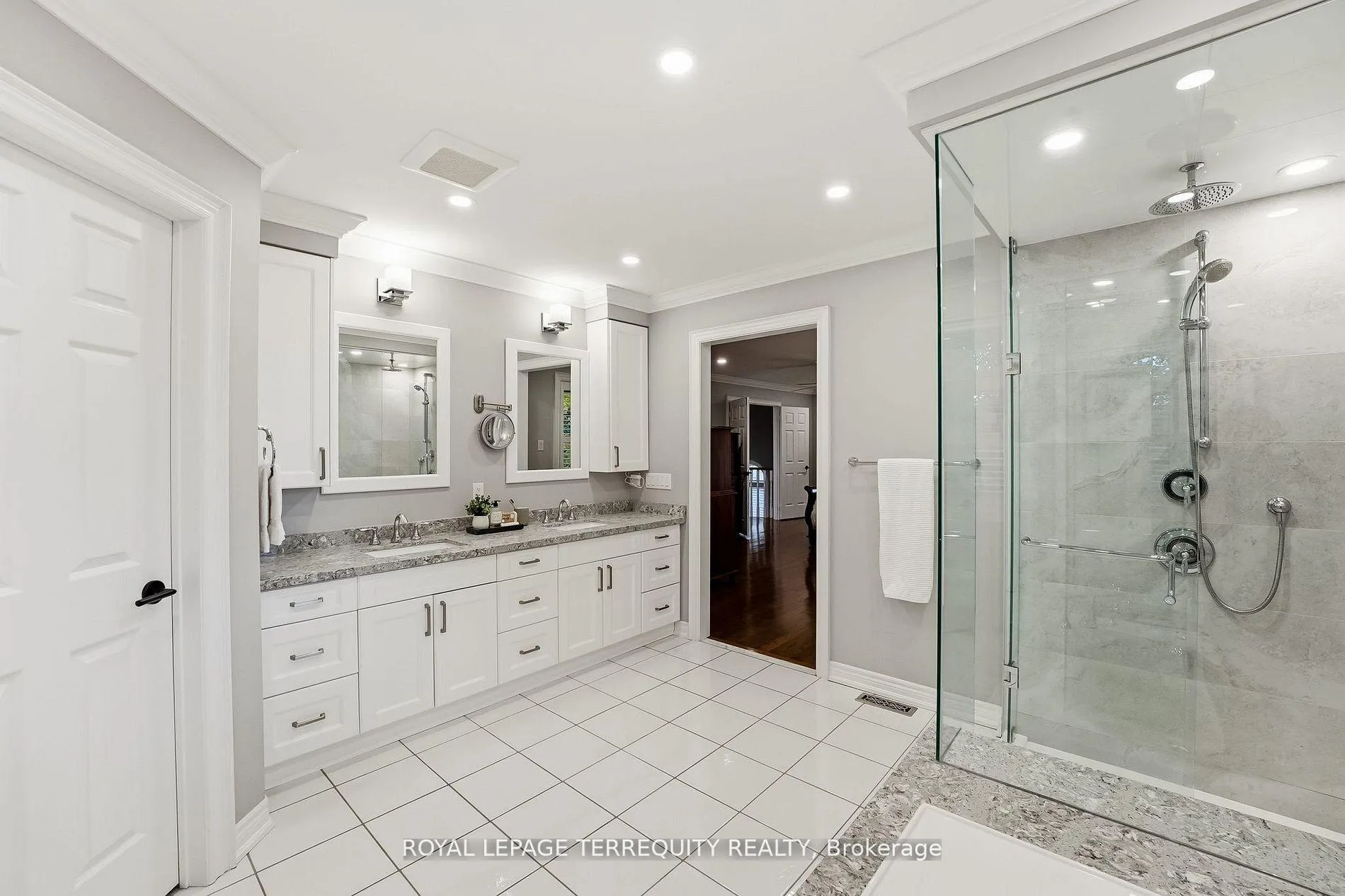 Photo 27 of 134 Cassels Road E, Whitby, Brooklin — HOMEH