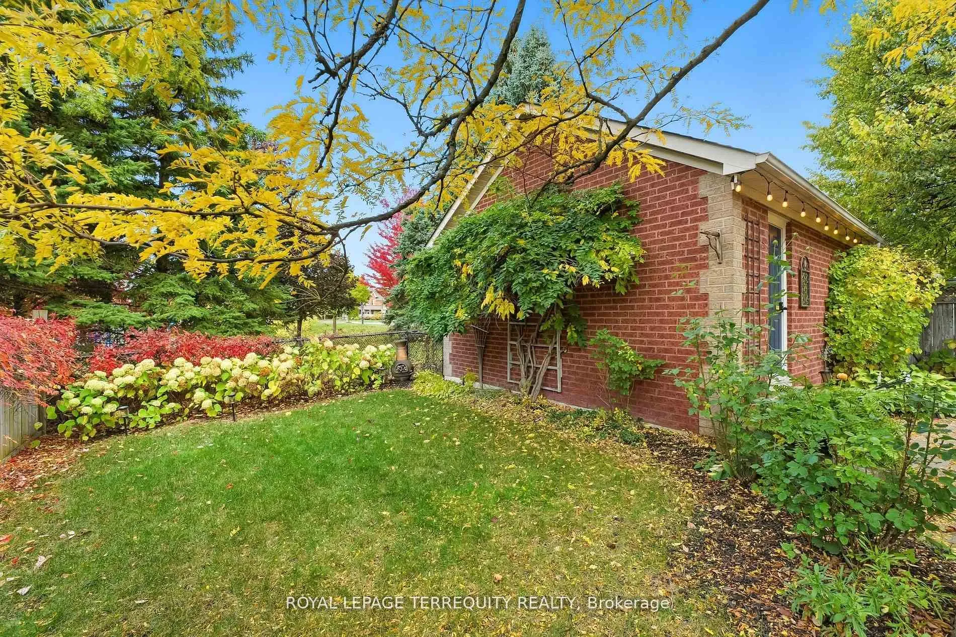 Photo 44 of 134 Cassels Road E, Whitby, Brooklin — HOMEH