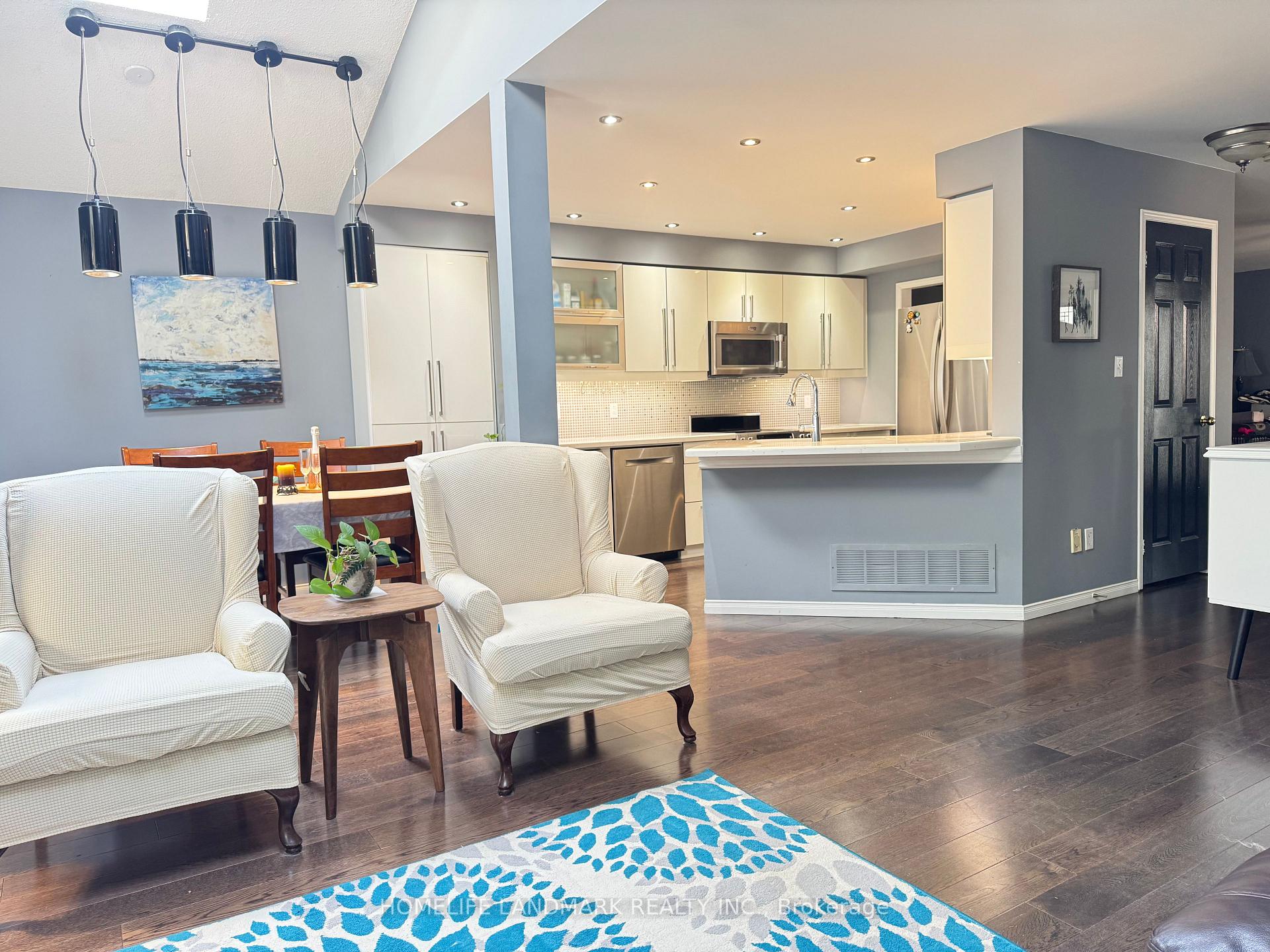 Photo 1 of 28 Randolph Avenue, Whitby, Williamsburg — HOMEH
