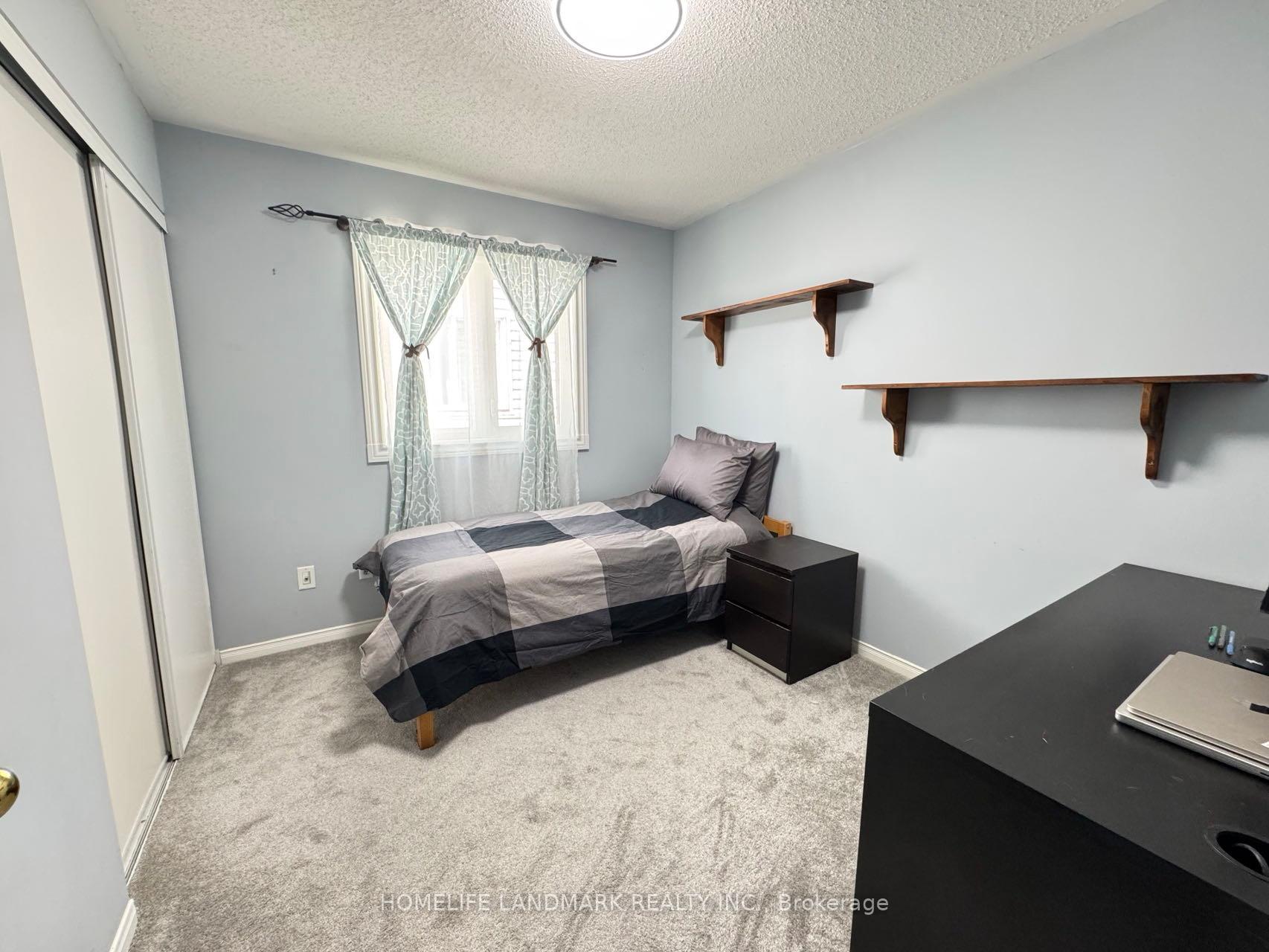 Photo 11 of 28 Randolph Avenue, Whitby, Williamsburg — HOMEH