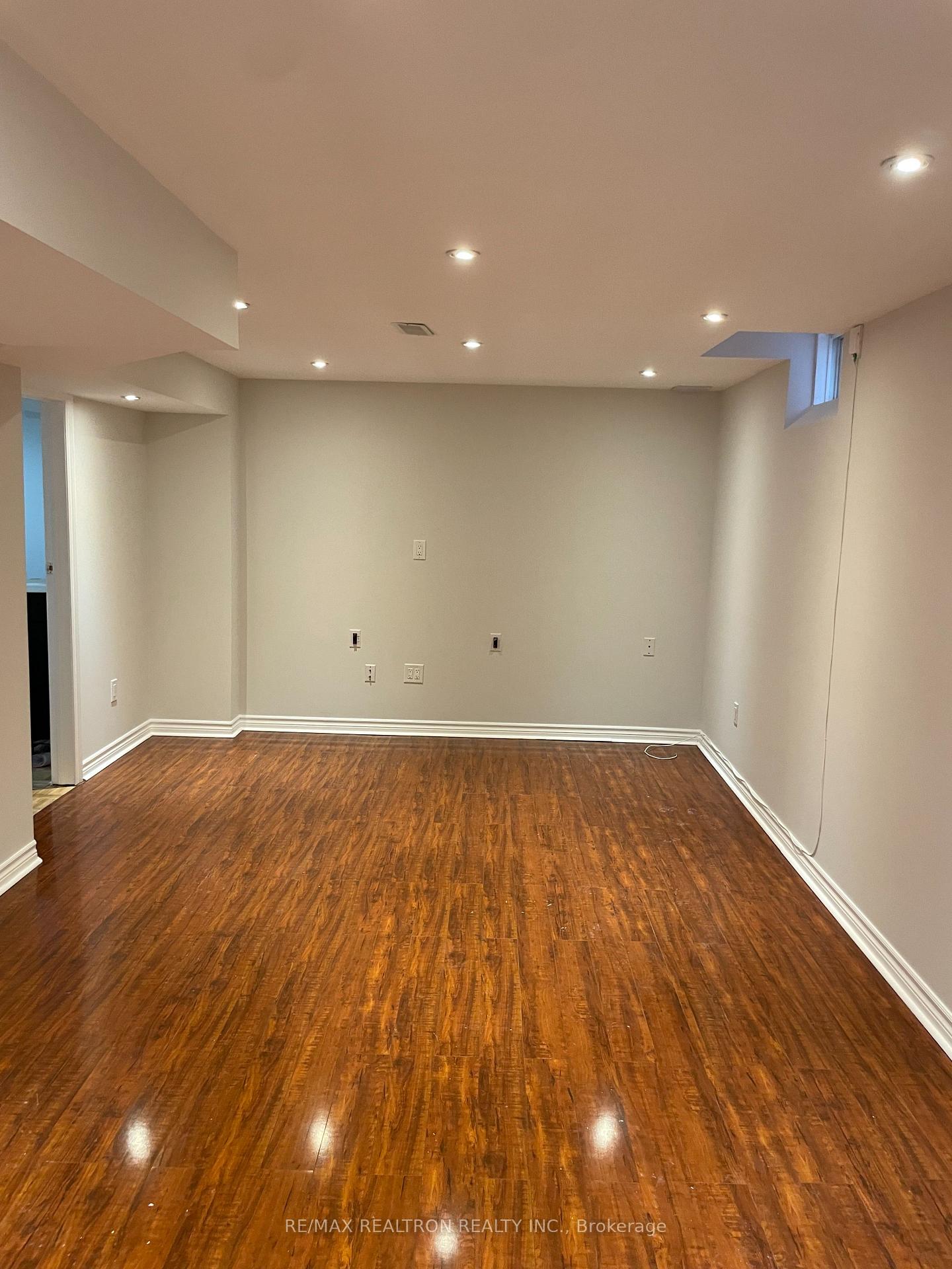 Photo 3 of Unit Bsmt, 85 Freemont Street, Vaughan, Patterson — HOMEH