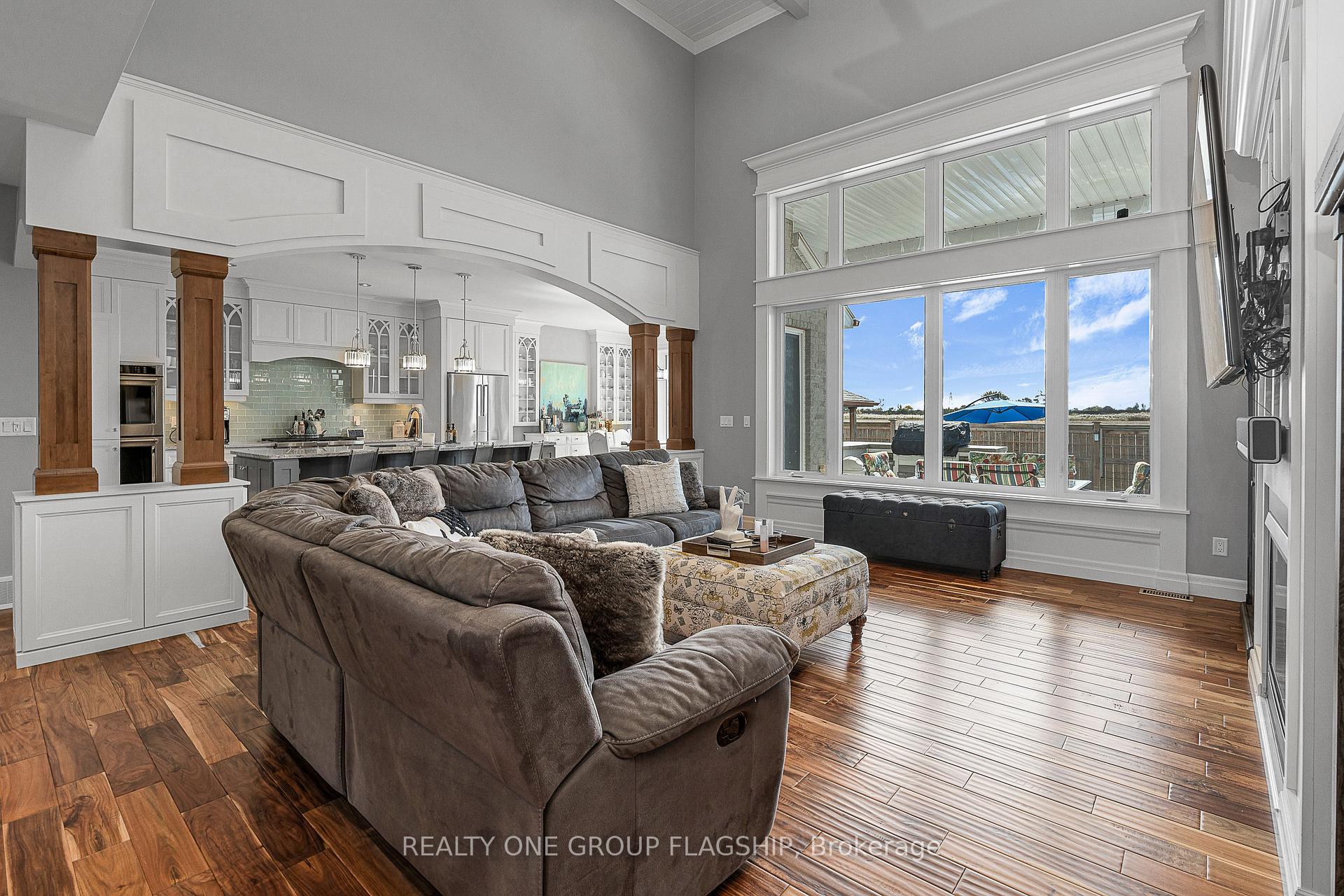 Photo 5 of 196 Francis Crescent, Windsor — HOMEH
