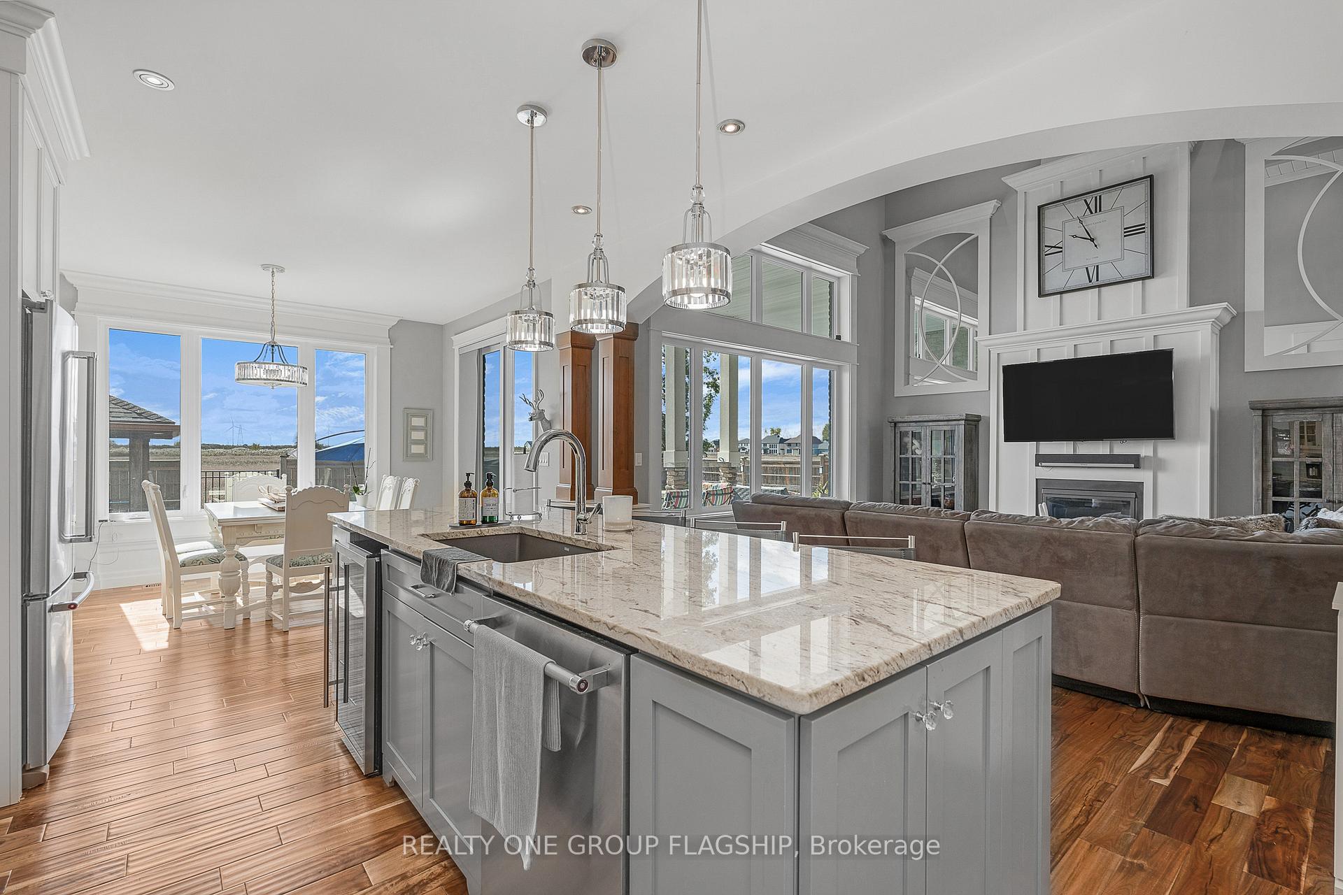 Photo 8 of 196 Francis Crescent, Windsor — HOMEH