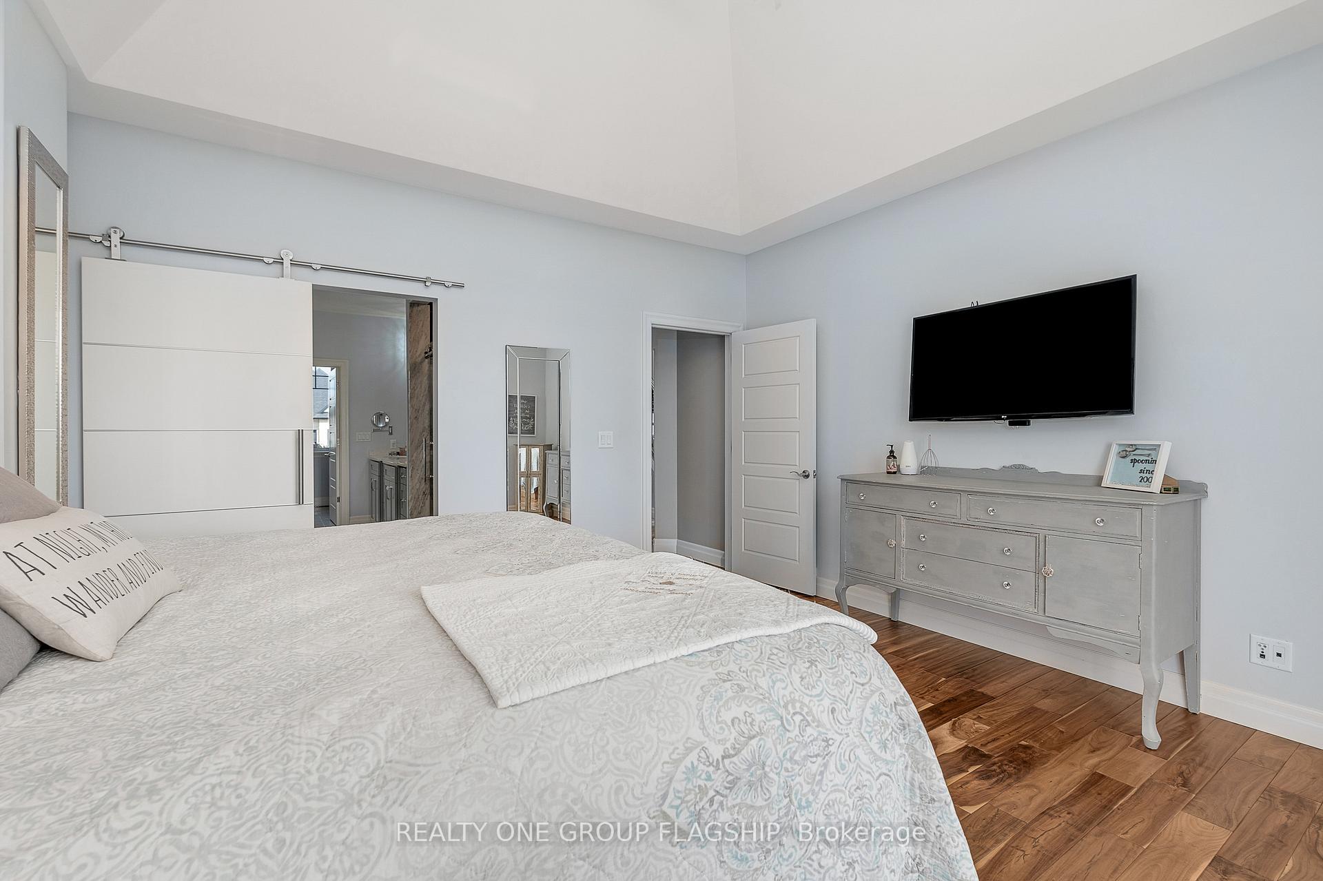 Photo 10 of 196 Francis Crescent, Windsor — HOMEH