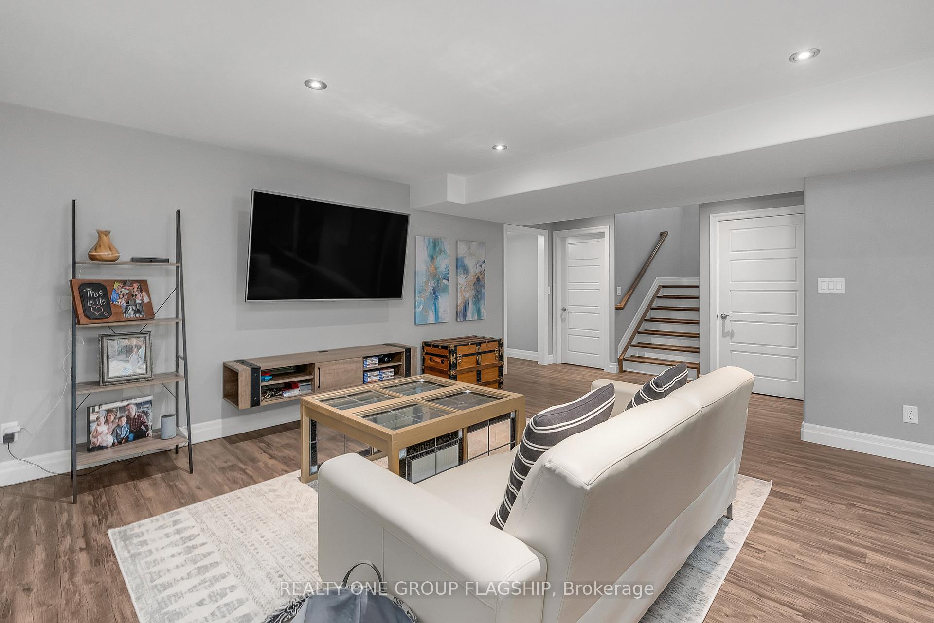 Photo 26 of 196 Francis Crescent, Windsor — HOMEH