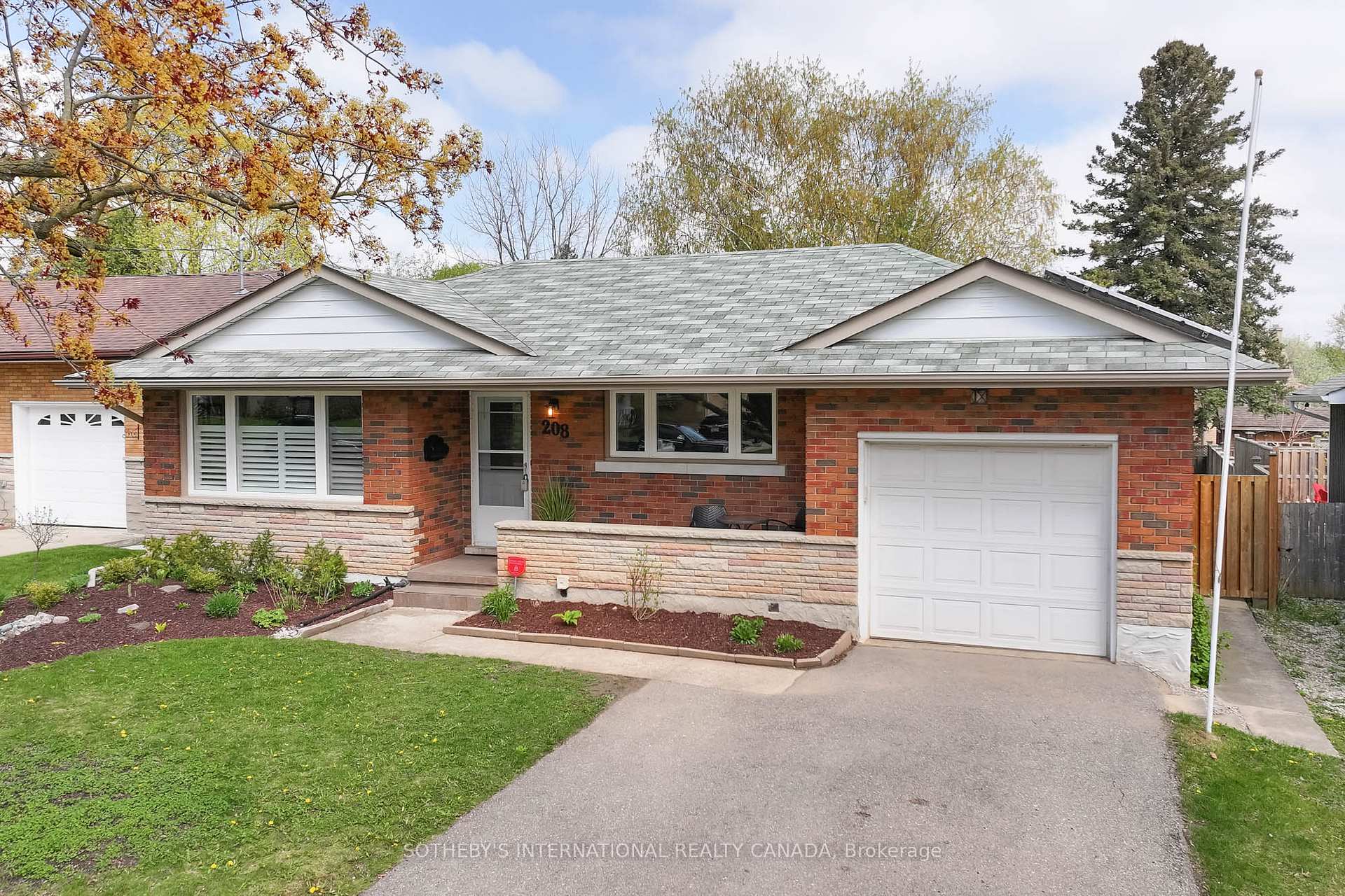 Photo 3 of 208 Rodney Street, Waterloo — HOMEH