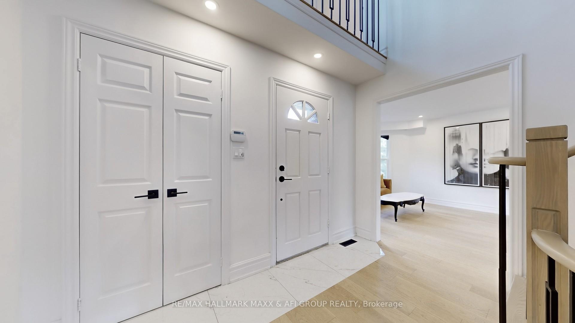 Photo 2 of 243 Murray Drive, Aurora, Aurora Highlands — HOMEH