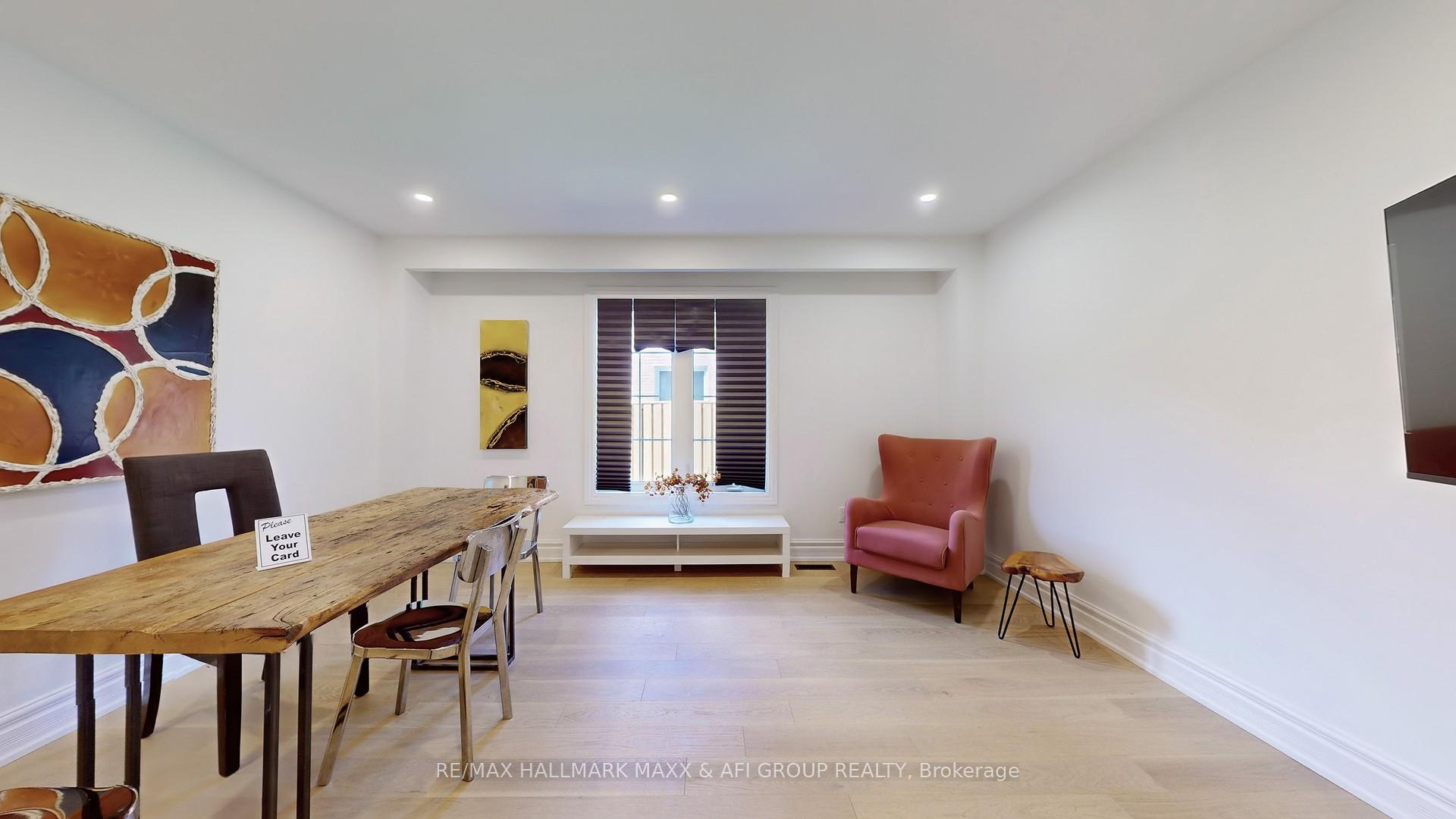 Photo 6 of 243 Murray Drive, Aurora, Aurora Highlands — HOMEH