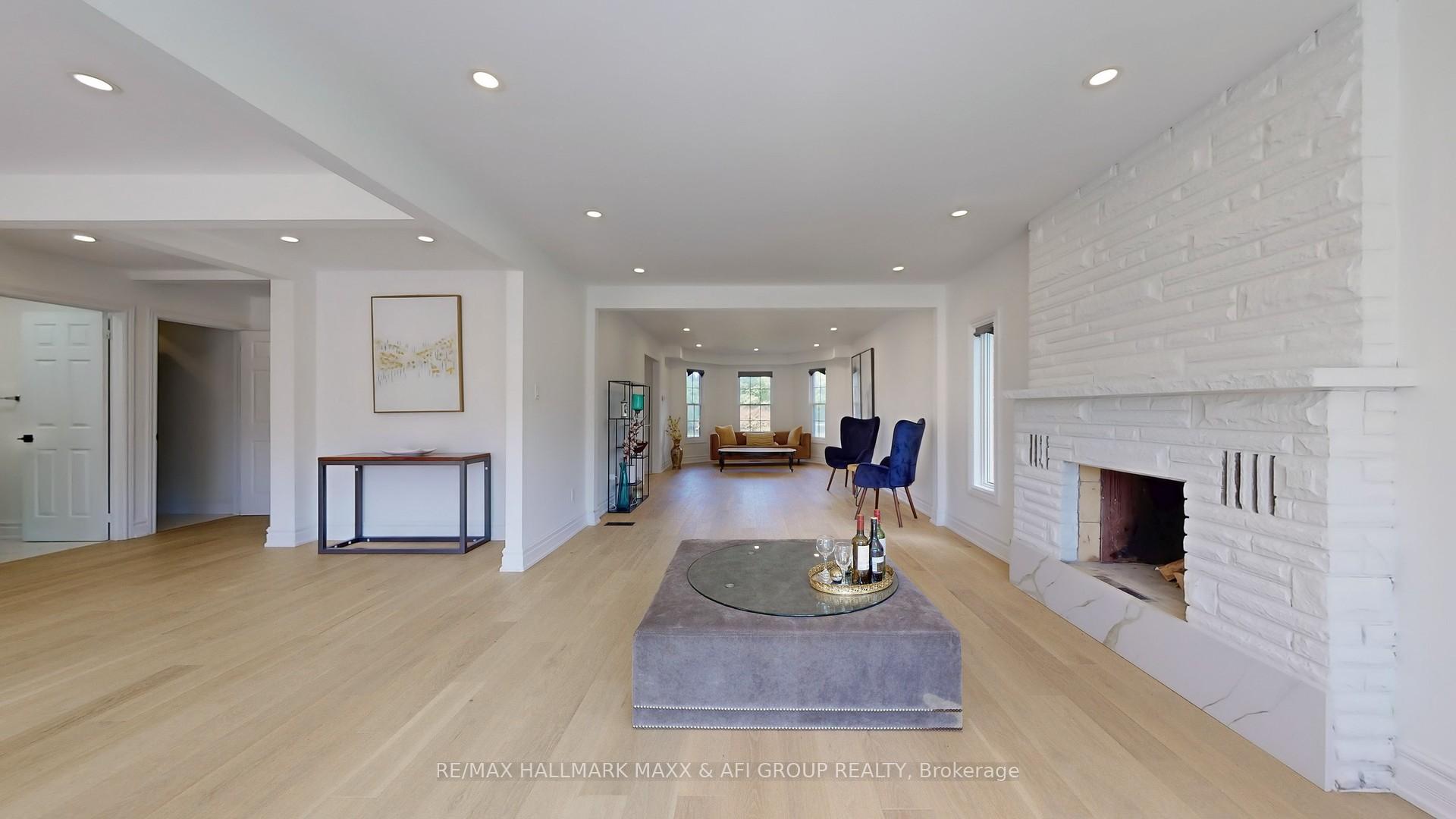 Photo 8 of 243 Murray Drive, Aurora, Aurora Highlands — HOMEH