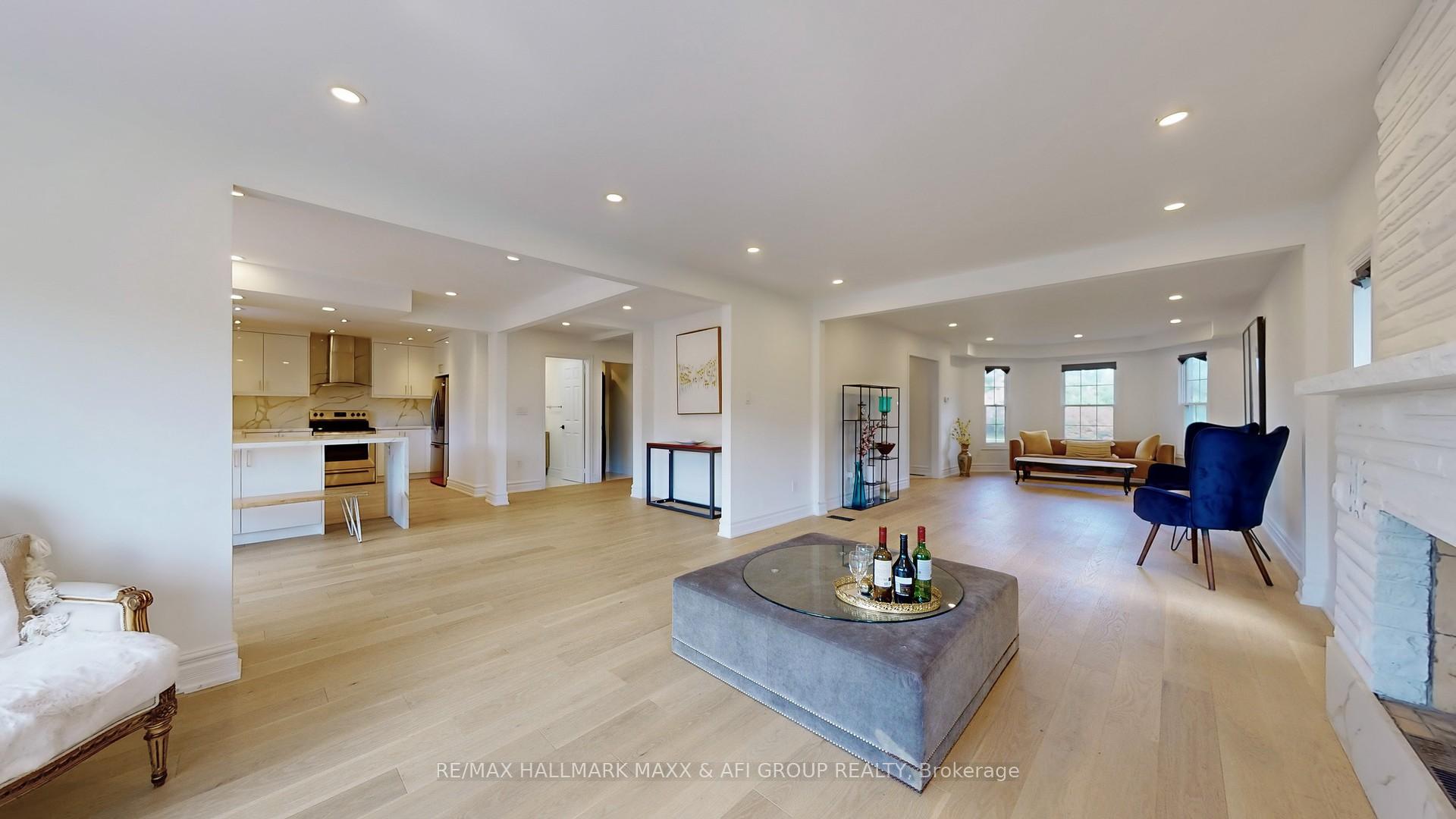 Photo 7 of 243 Murray Drive, Aurora, Aurora Highlands — HOMEH