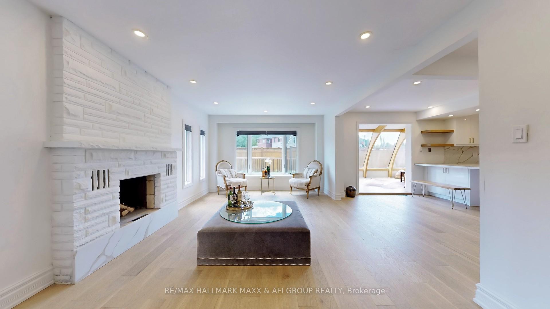 Photo 10 of 243 Murray Drive, Aurora, Aurora Highlands — HOMEH