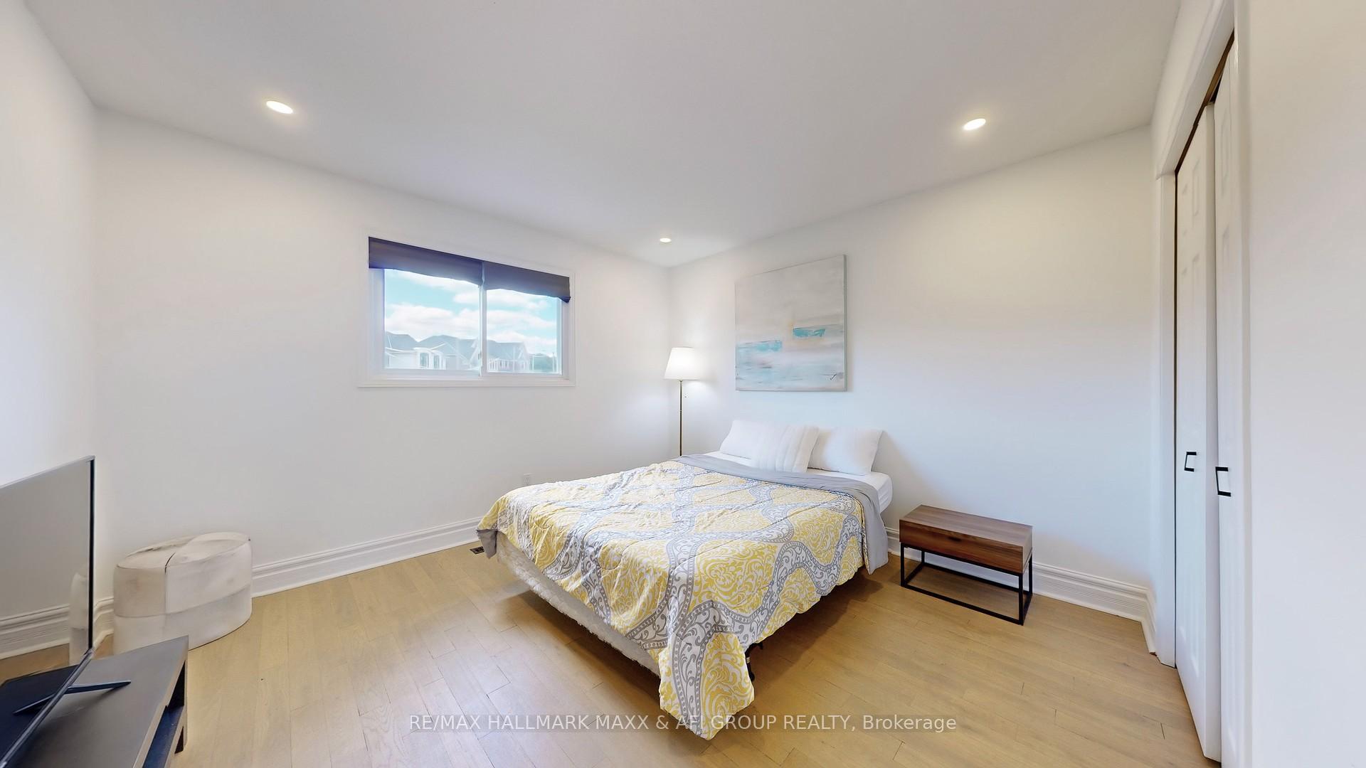 Photo 32 of 243 Murray Drive, Aurora, Aurora Highlands — HOMEH