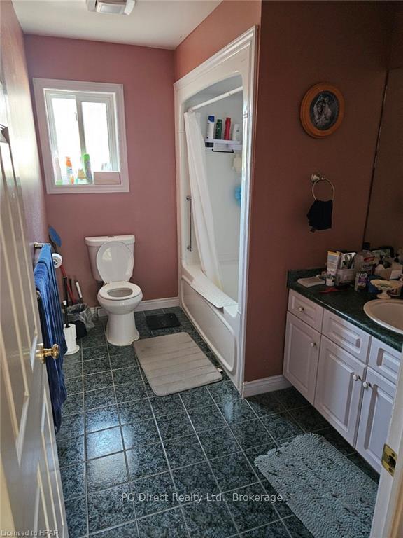 Photo 8 of 4233 Northwood Lakes Drive, Windsor, Roseland East — HOMEH