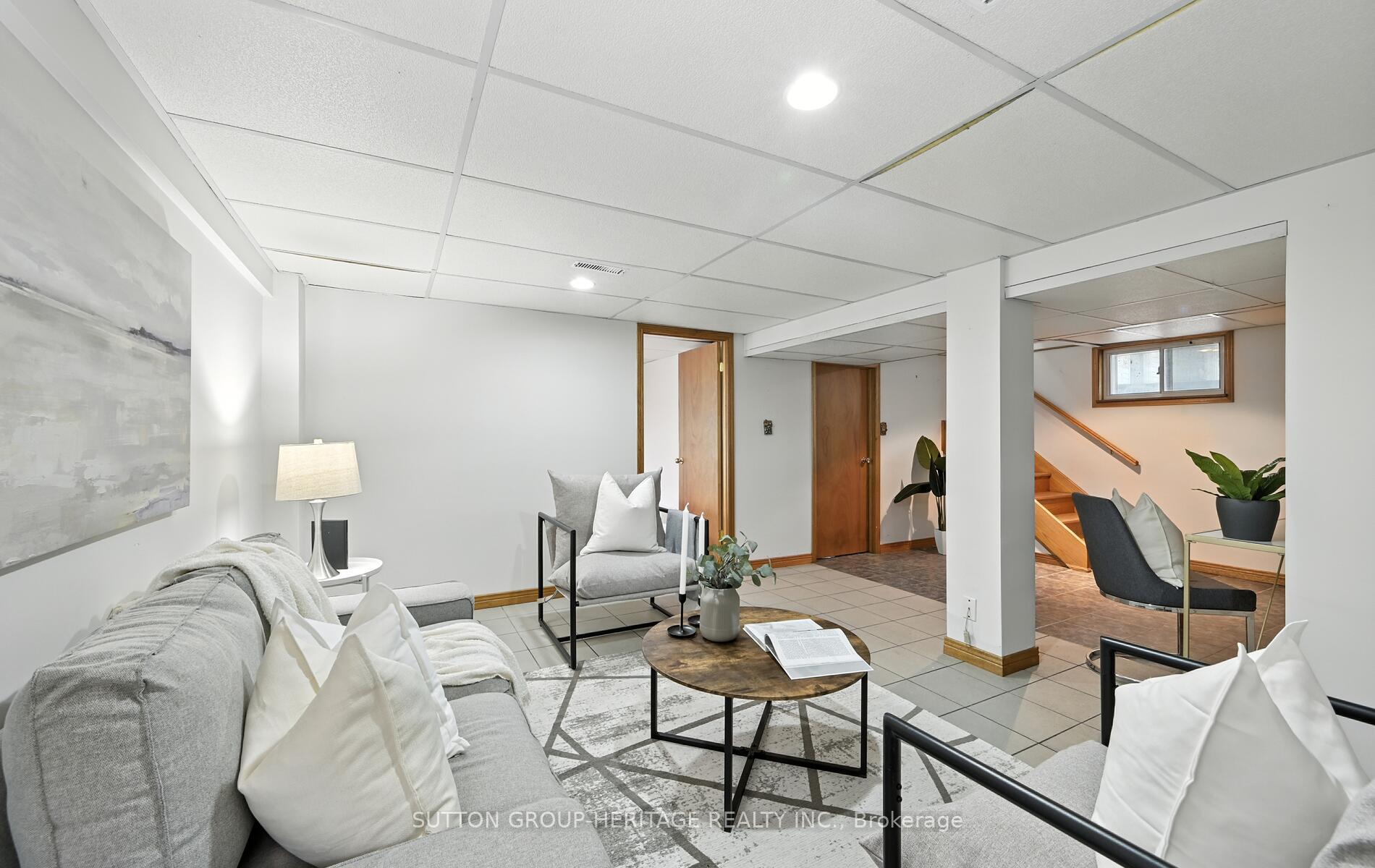 Photo 18 of 405 Columbus Road W, Whitby, Brooklin — HOMEH