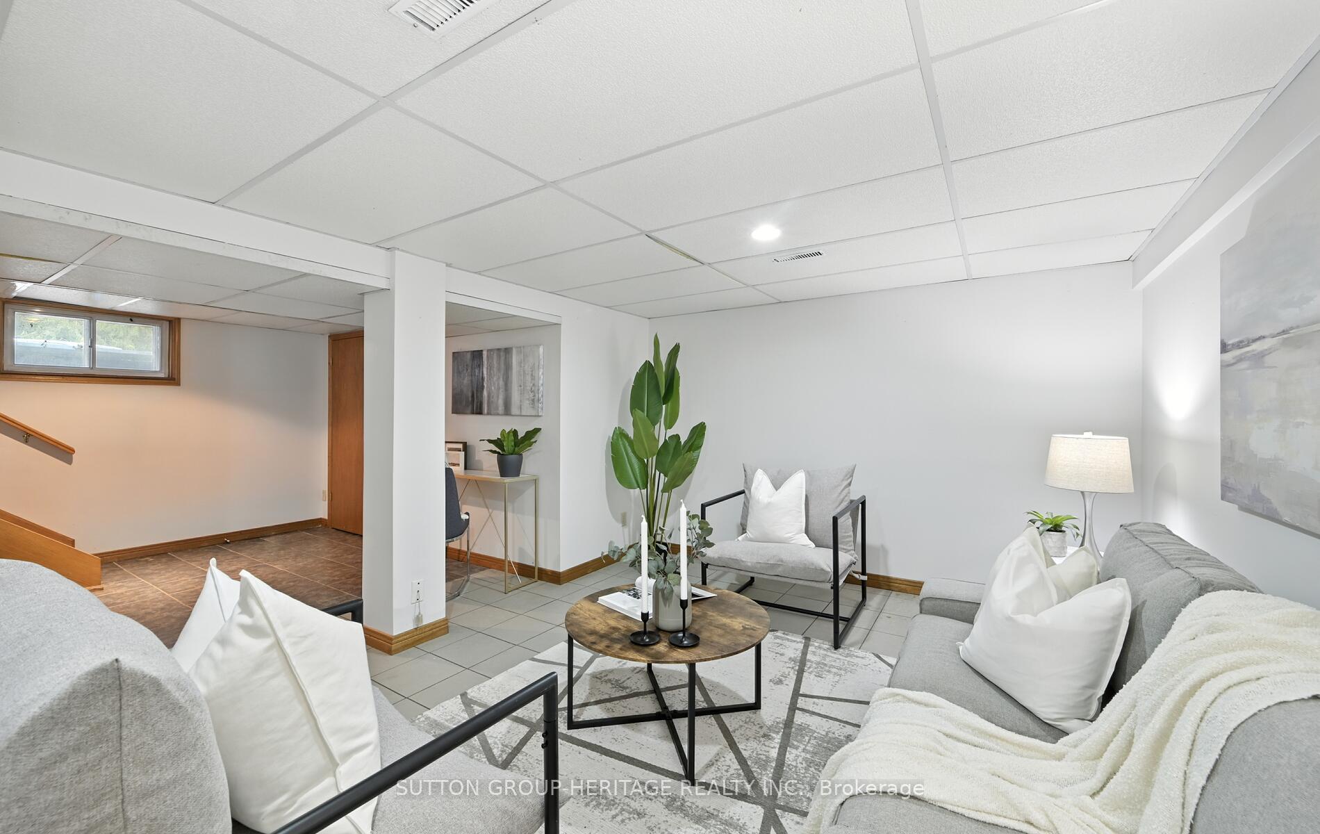 Photo 19 of 405 Columbus Road W, Whitby, Brooklin — HOMEH