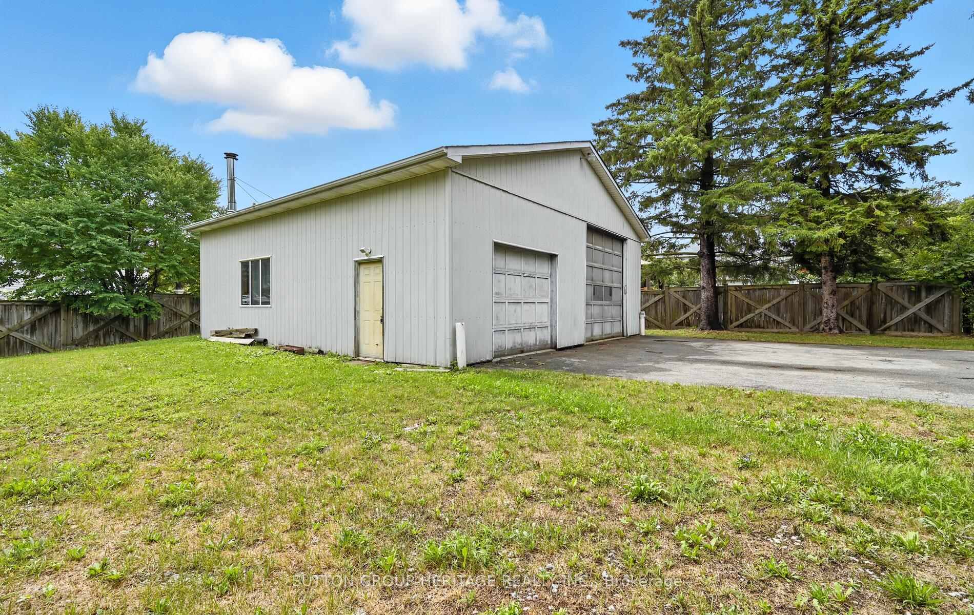 Photo 26 of 405 Columbus Road W, Whitby, Brooklin — HOMEH