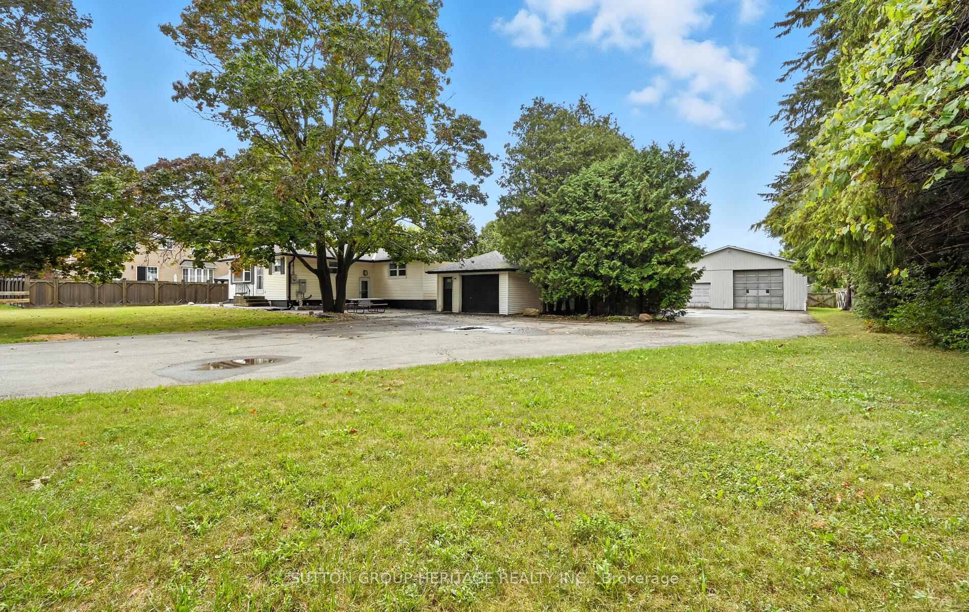 Photo 28 of 405 Columbus Road W, Whitby, Brooklin — HOMEH
