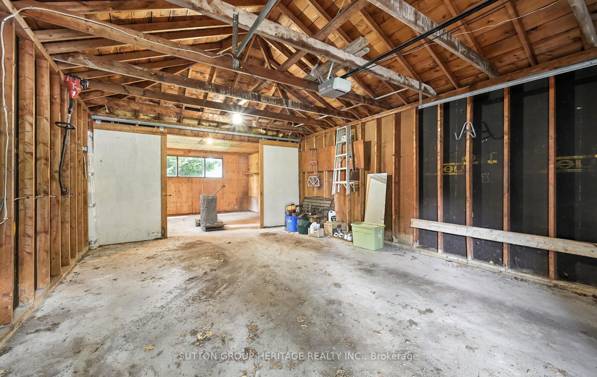 Photo 30 of 405 Columbus Road W, Whitby, Brooklin — HOMEH