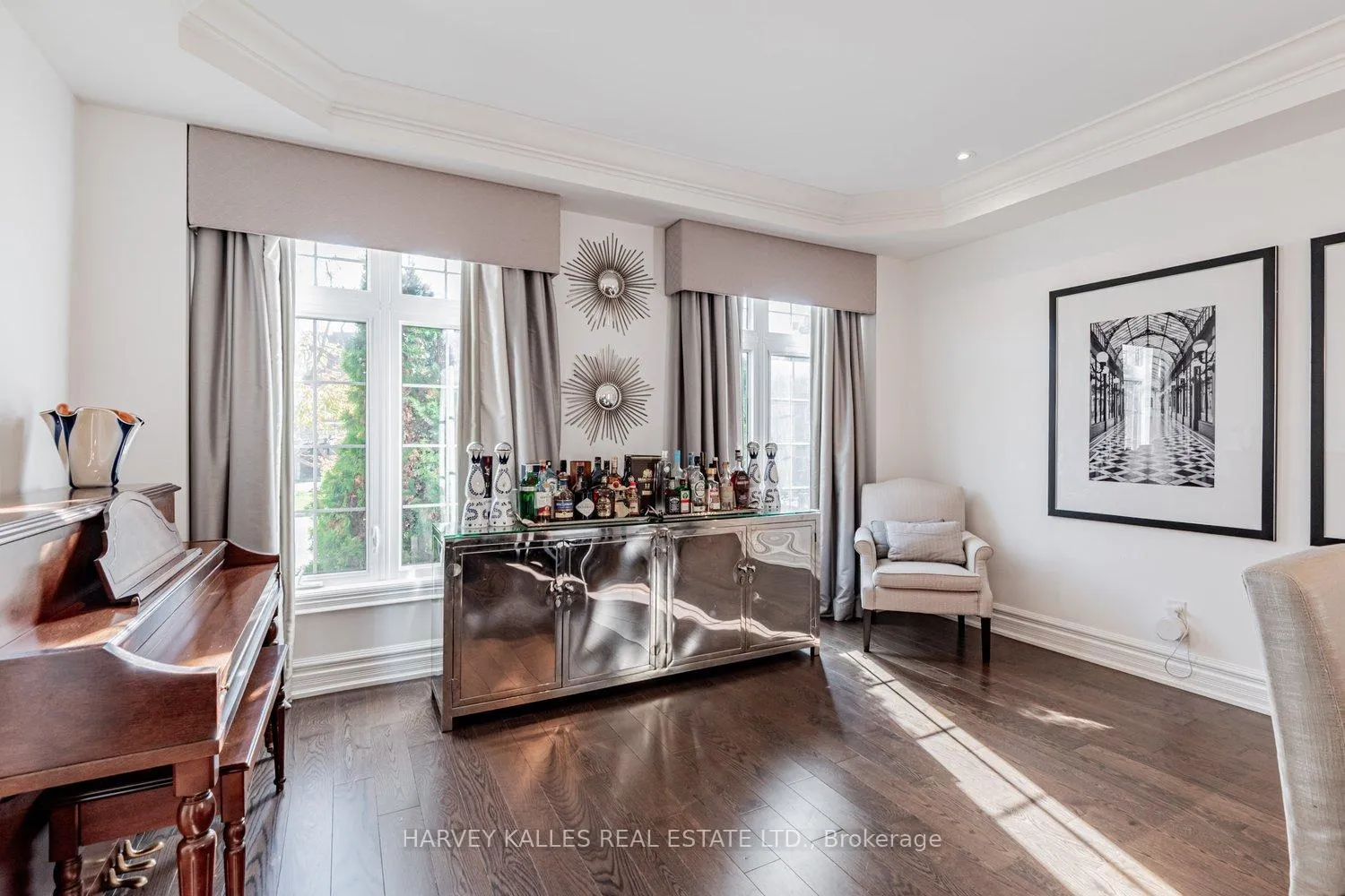 Photo 5 of 74 Rumsey Road, Vaughan, Patterson — HOMEH