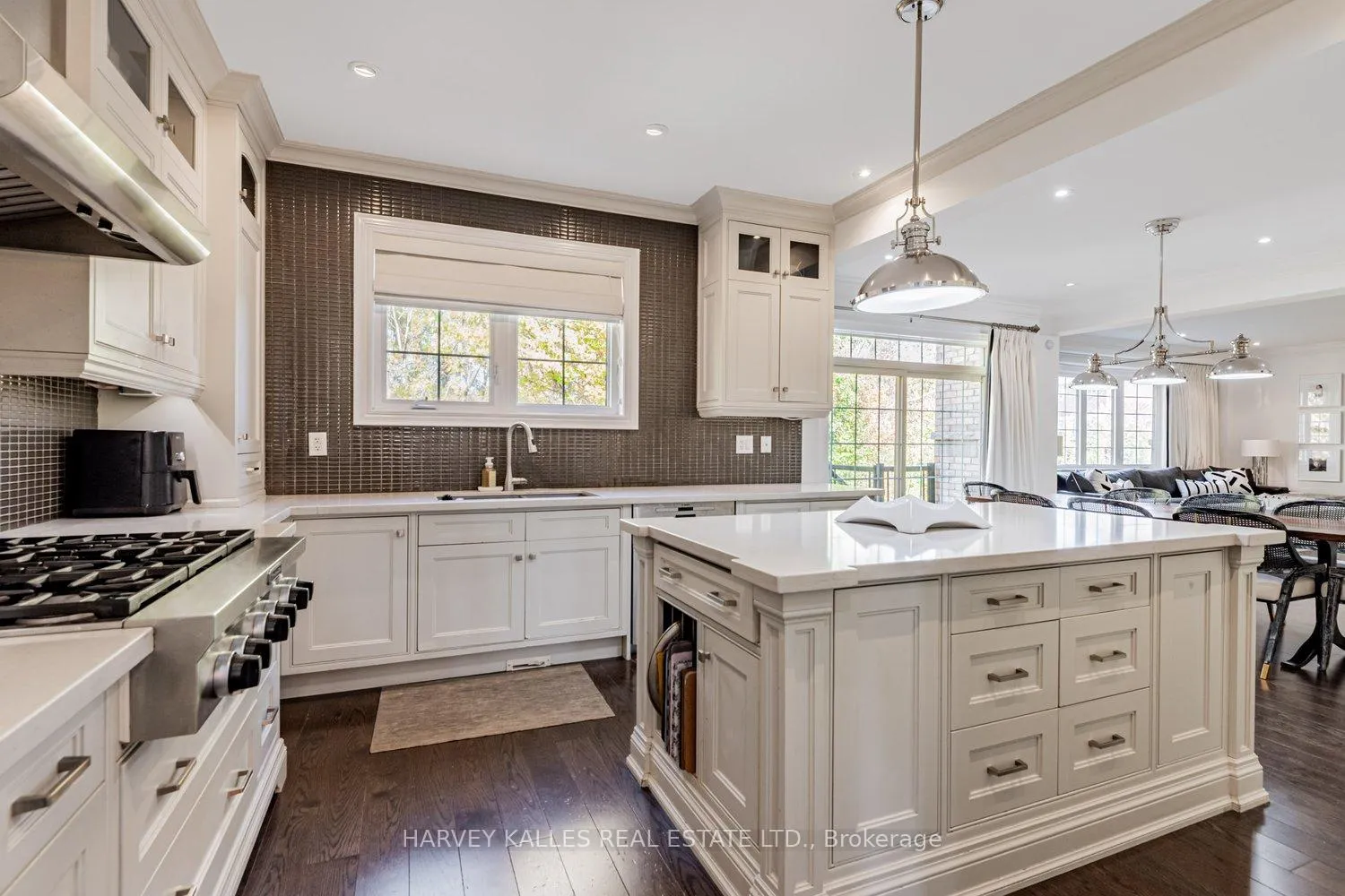 Photo 11 of 74 Rumsey Road, Vaughan, Patterson — HOMEH