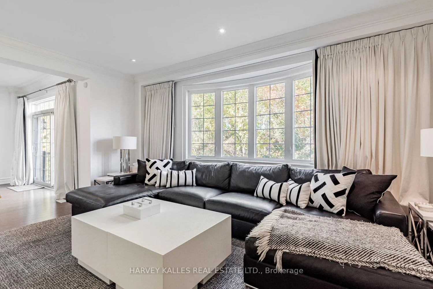 Photo 17 of 74 Rumsey Road, Vaughan, Patterson — HOMEH
