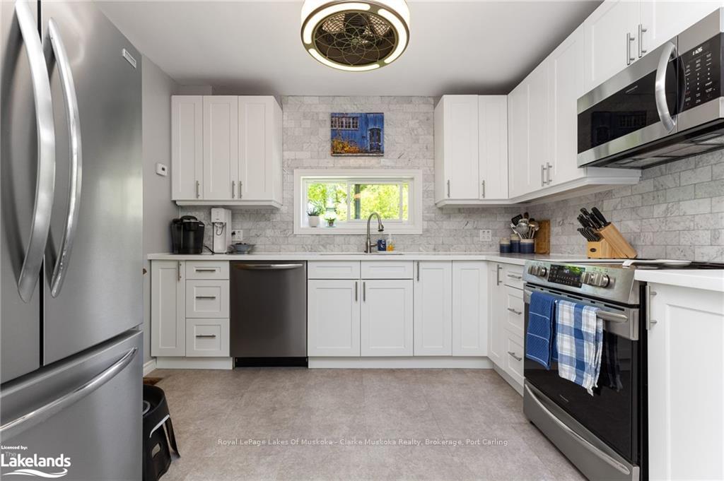 Photo 9 of 17 Labrash Lake Road, Whitestone — HOMEH