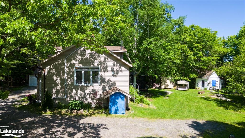 Photo 19 of 17 Labrash Lake Road, Whitestone — HOMEH