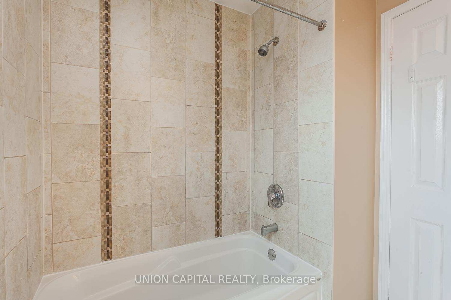 Photo 26 of 21 Horseshoe Drive, Whitby, Blue Grass Meadows — HOMEH