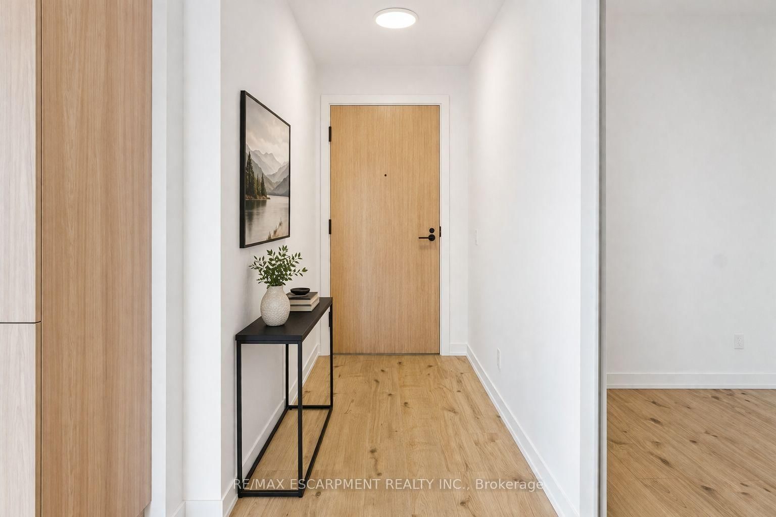 Photo 3 of Unit 3204, 35 Parliament St, Toronto, Waterfront Communities — HOMEH