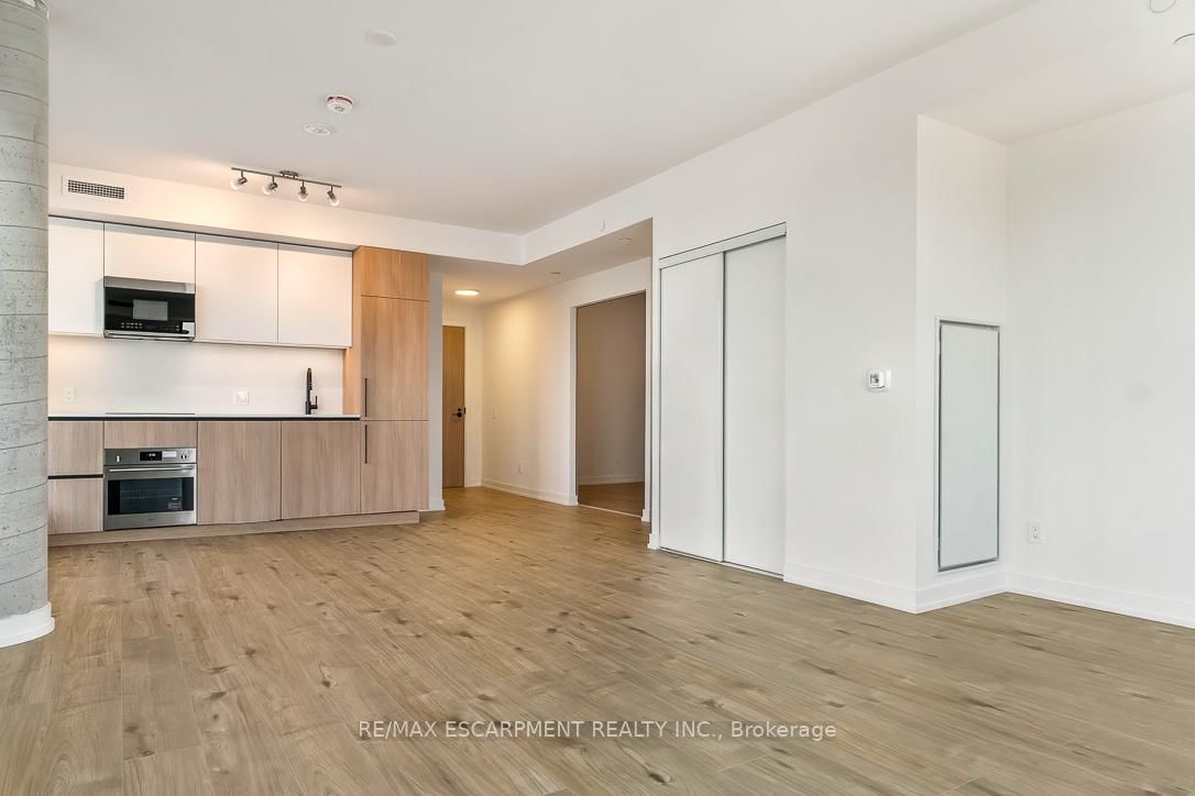 Photo 9 of Unit 3204, 35 Parliament St, Toronto, Waterfront Communities — HOMEH