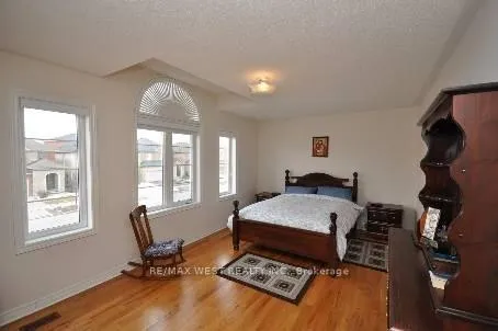 Photo 8 of 571 Vellore Woods Boulevard, Vaughan, Vellore Village — HOMEH