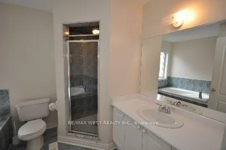 Photo 9 of 571 Vellore Woods Boulevard, Vaughan, Vellore Village — HOMEH