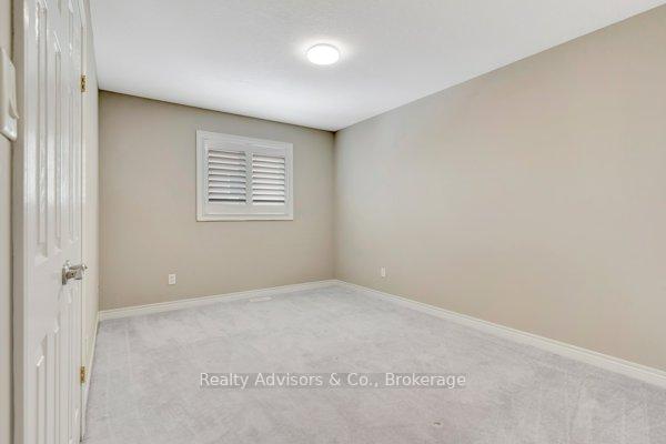 Photo 22 of 537 Buckingham Boulevard, Waterloo — HOMEH