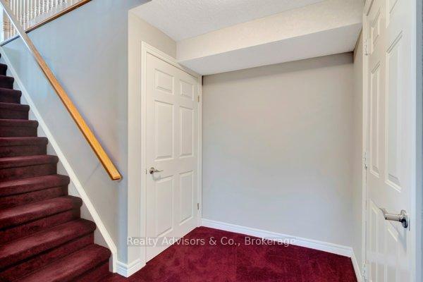 Photo 27 of 537 Buckingham Boulevard, Waterloo — HOMEH