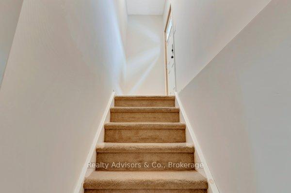Photo 32 of 537 Buckingham Boulevard, Waterloo — HOMEH