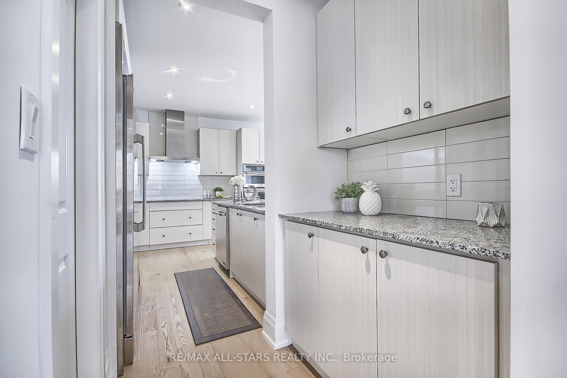 Photo 12 of 18 Pennine Drive, Whitby, Rural Whitby — HOMEH