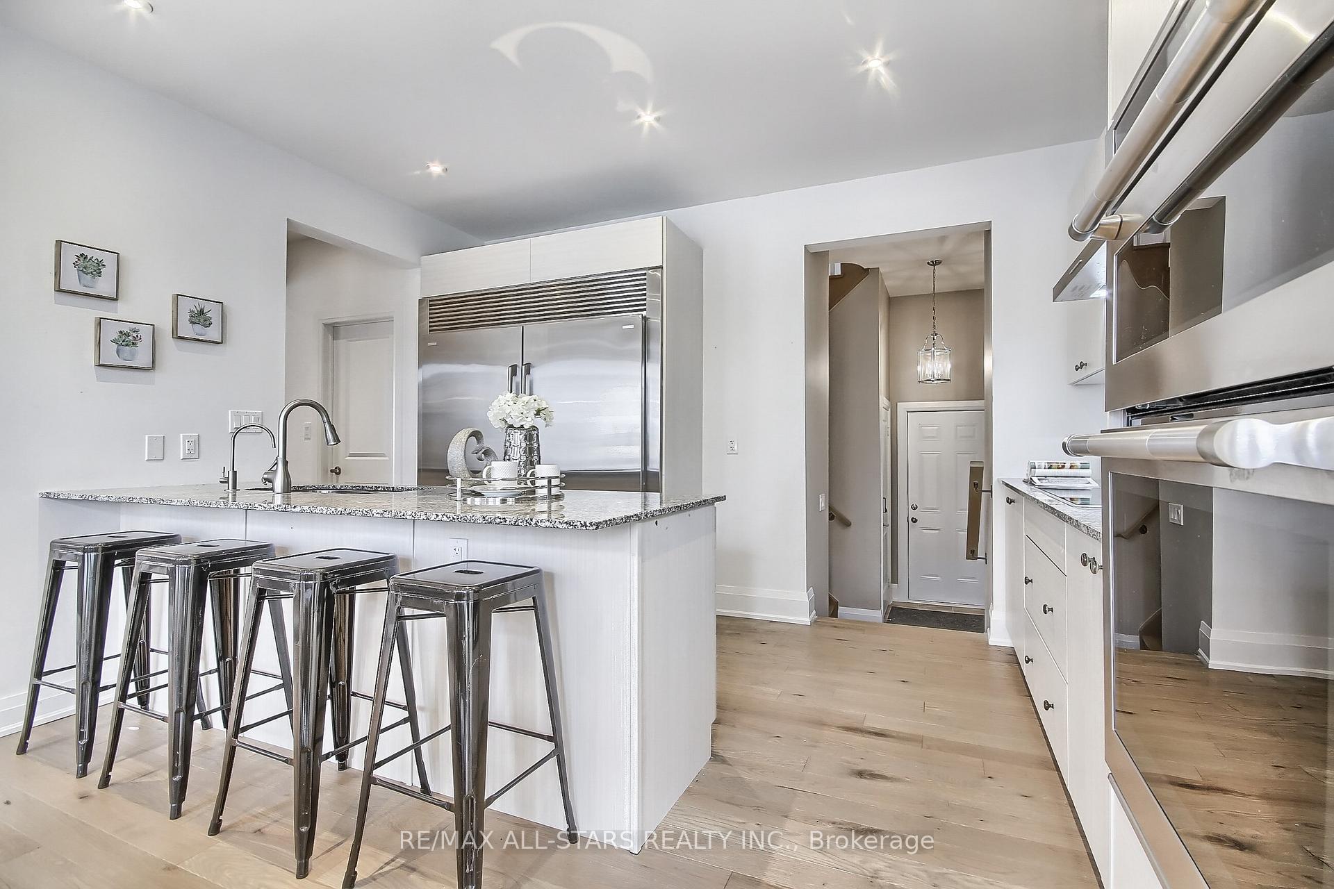 Photo 15 of 18 Pennine Drive, Whitby, Rural Whitby — HOMEH