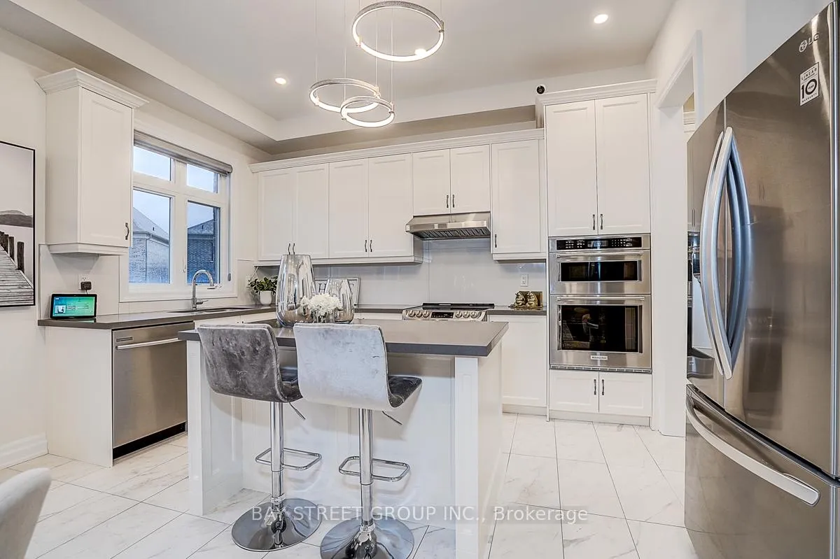 Photo 16 of 14 Botelho Circle, Aurora, Bayview Southeast — HOMEH