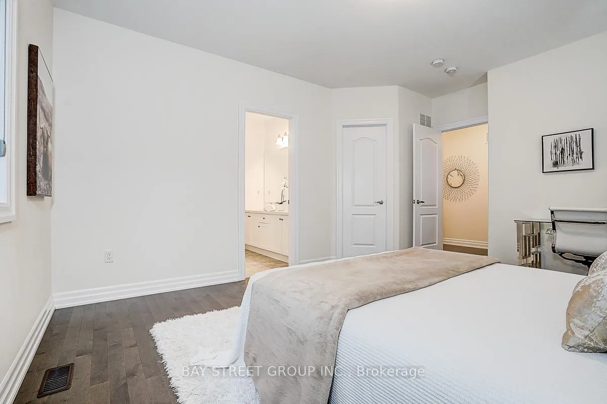Photo 32 of 14 Botelho Circle, Aurora, Bayview Southeast — HOMEH