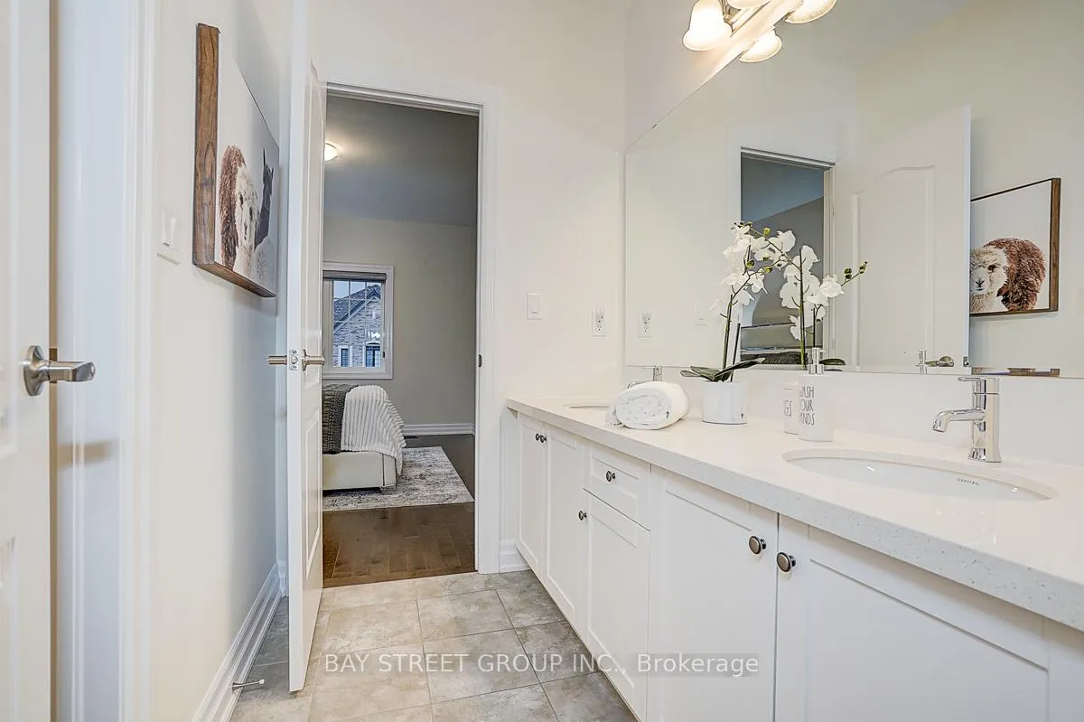 Photo 33 of 14 Botelho Circle, Aurora, Bayview Southeast — HOMEH