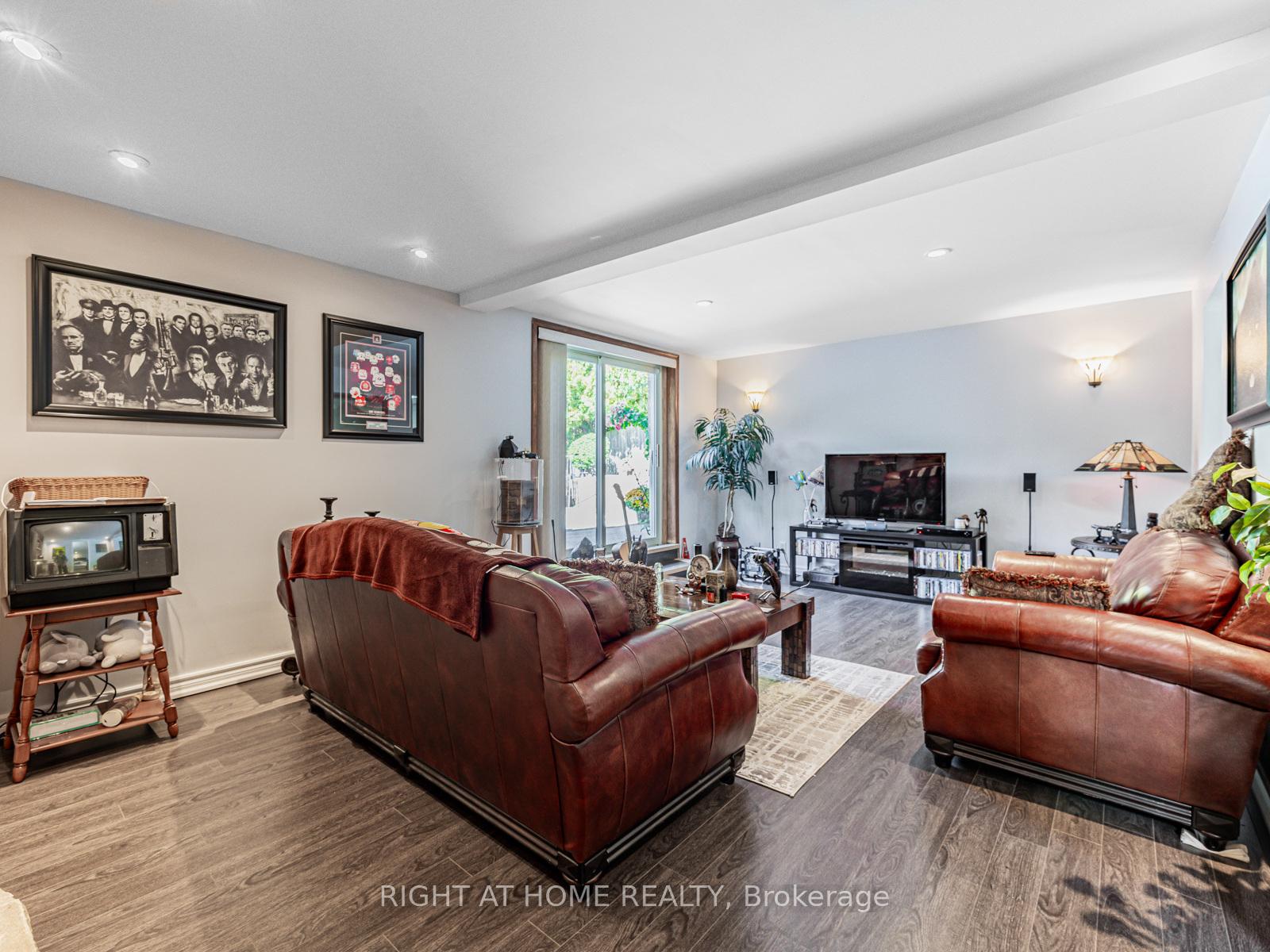 Photo 17 of 22 Jallan Drive, Ajax, Central West — HOMEH